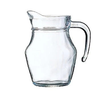 Glass Pitcher w Lip Pour
